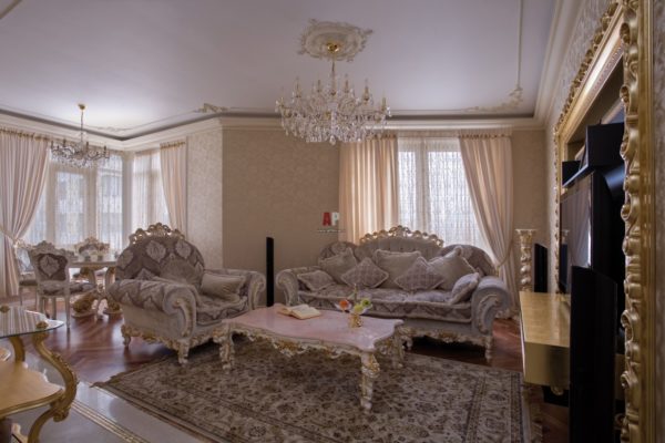 Мебель в гостиной в классическом стиле