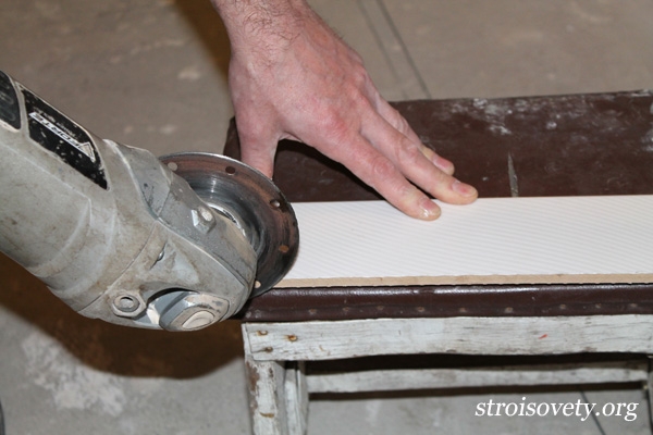 Чем резать керамическую плитку: необходимые инструменты и их использование